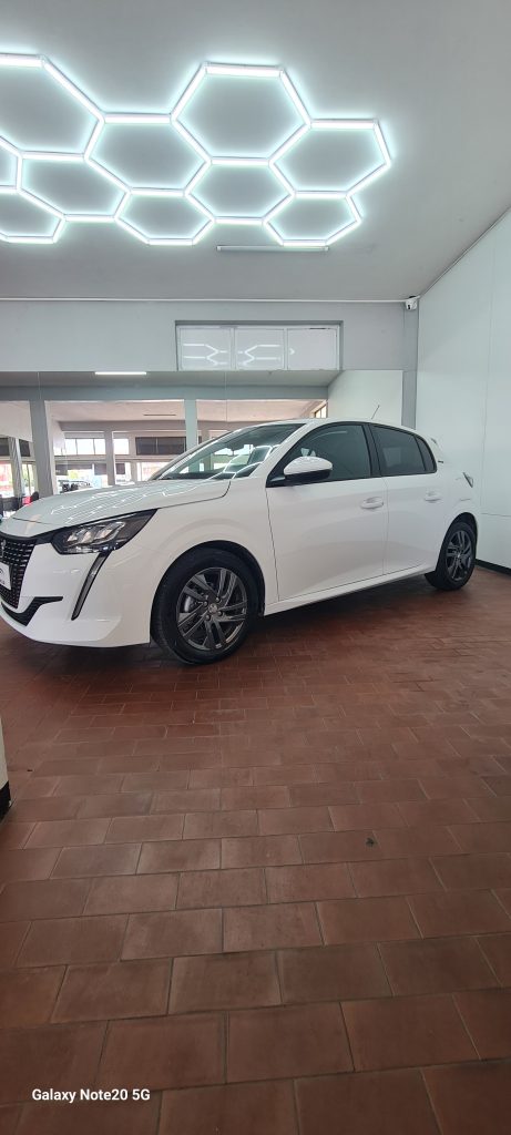 Peugeot 208 1.2 Puretch Ative