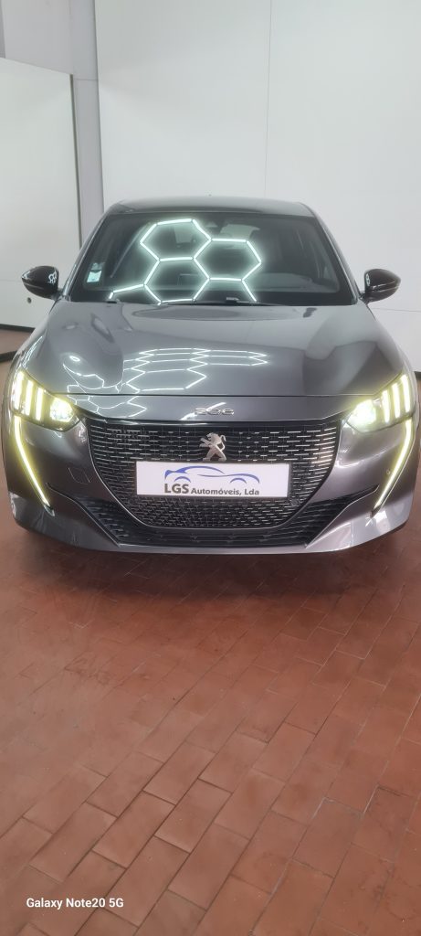 Peugeot 208 1.2 Puretch GT EAT8