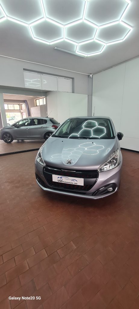 Peugeot 208 1.2 Puretch GT Line